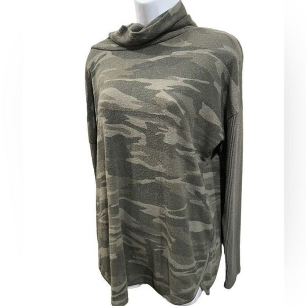 SWEET ROMEO | large l/s camo top shirt cowl neck